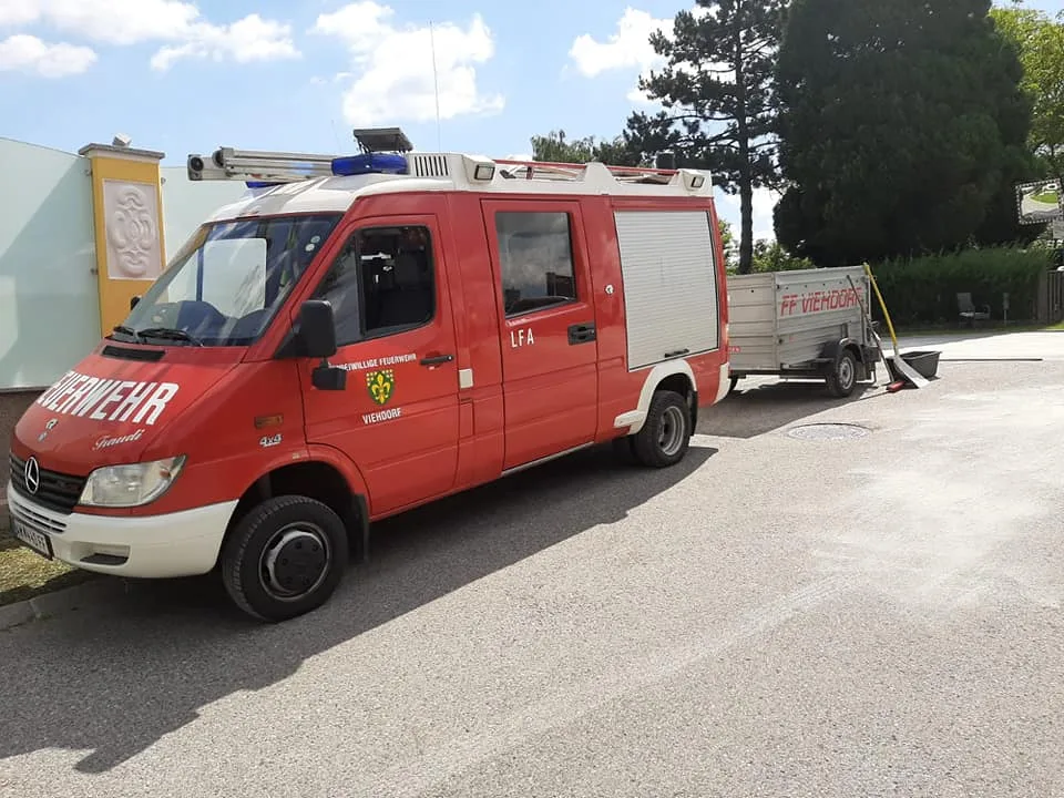 LFA der Freiwilligen Feuerwehr Viehdorf als Lösch- und Arbeitsfahrzeug