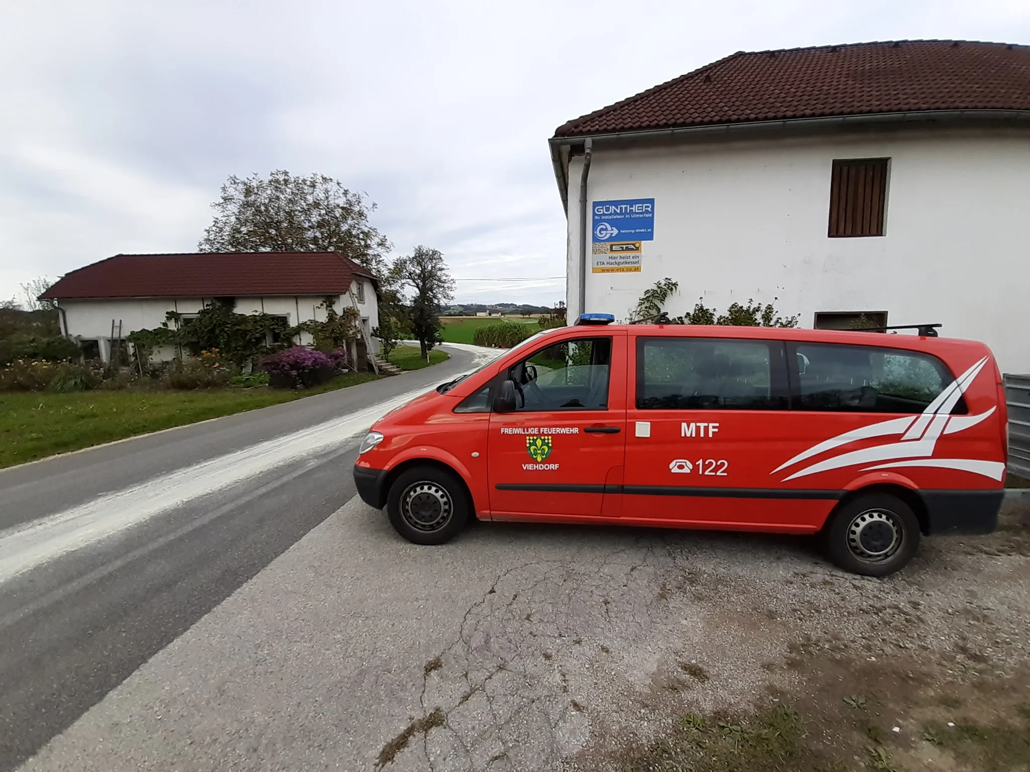 MTF der FF Viehdorf für Mannschaft, Nachschub und Unterstützungsfahrten