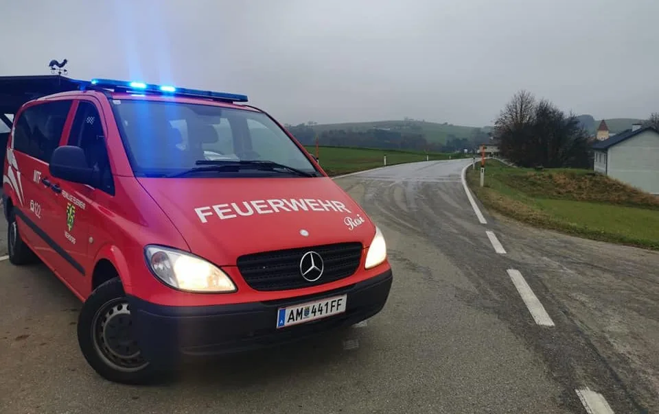 MTF der Freiwilligen Feuerwehr Viehdorf für Mannschafts- und Materialtransport