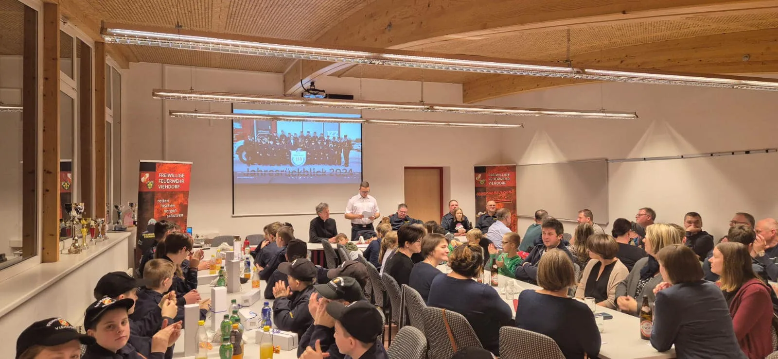 Schulungs- und Präsentationsraum der Freiwilligen Feuerwehr Viehdorf