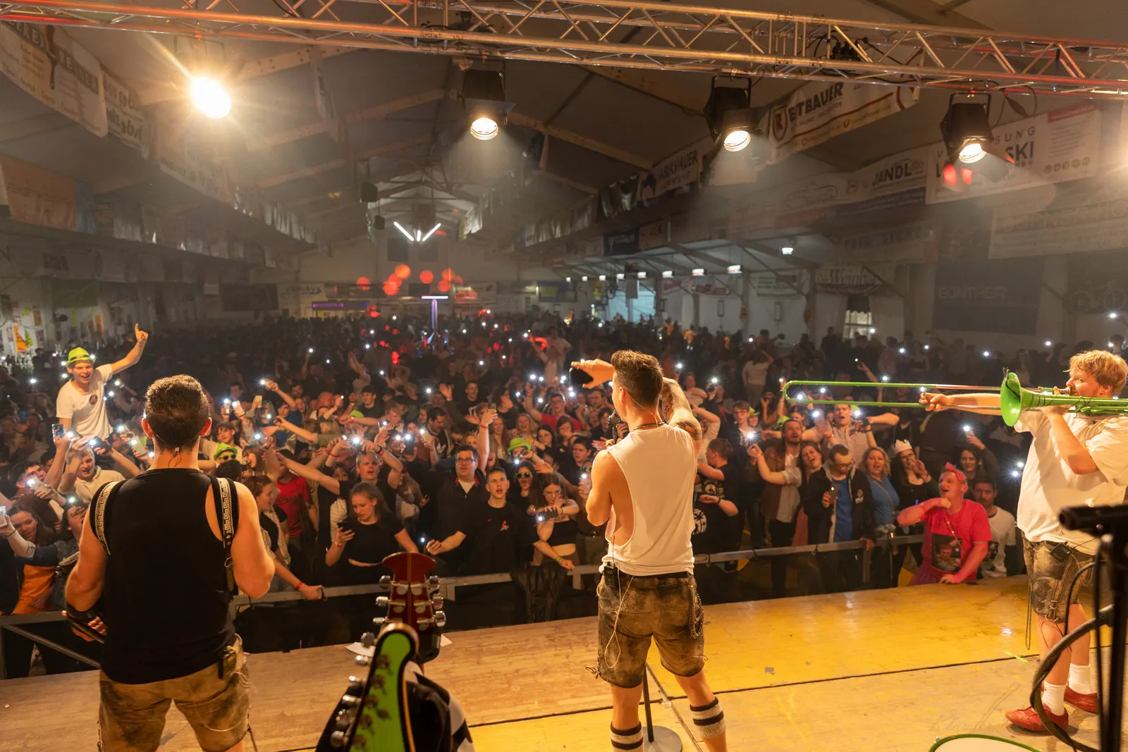 Impression vom Zeltfest der Freiwilligen Feuerwehr Viehdorf 2023