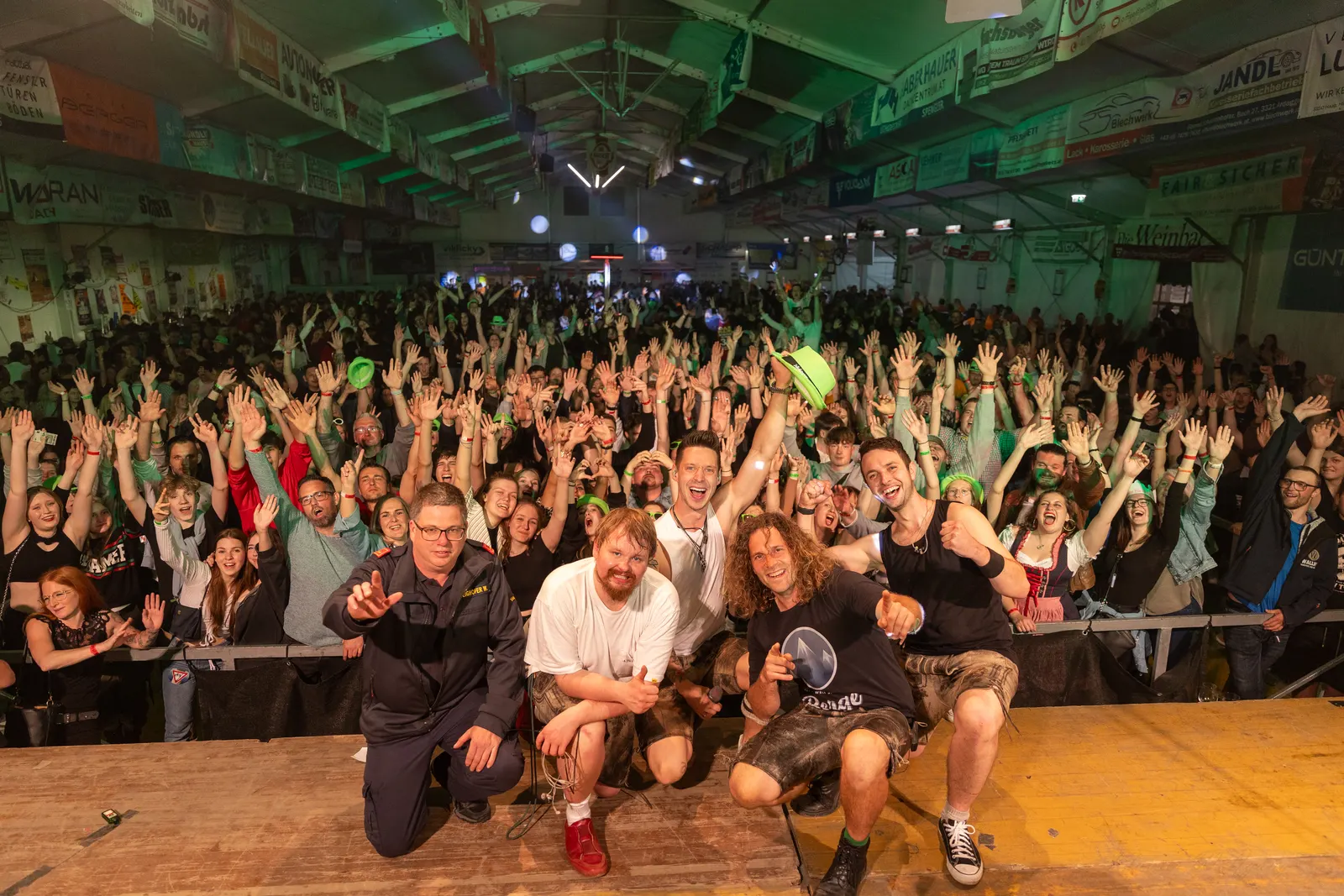 Impression vom Zeltfest der Freiwilligen Feuerwehr Viehdorf 2023