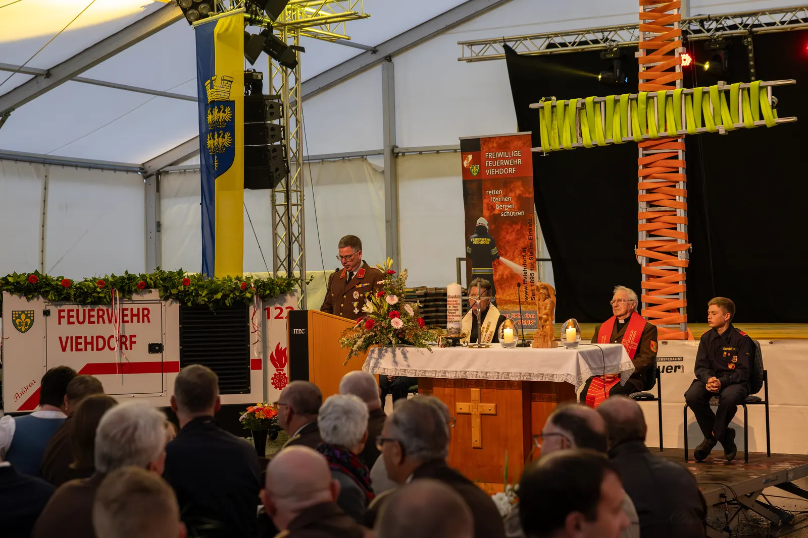 Impression vom Zeltfest der Freiwilligen Feuerwehr Viehdorf 2024