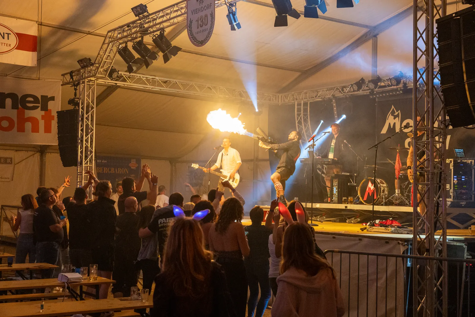 Impression vom Zeltfest der Freiwilligen Feuerwehr Viehdorf 2025
