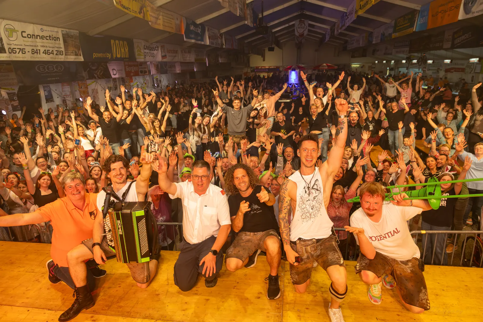 Impression vom Zeltfest der Freiwilligen Feuerwehr Viehdorf 2025